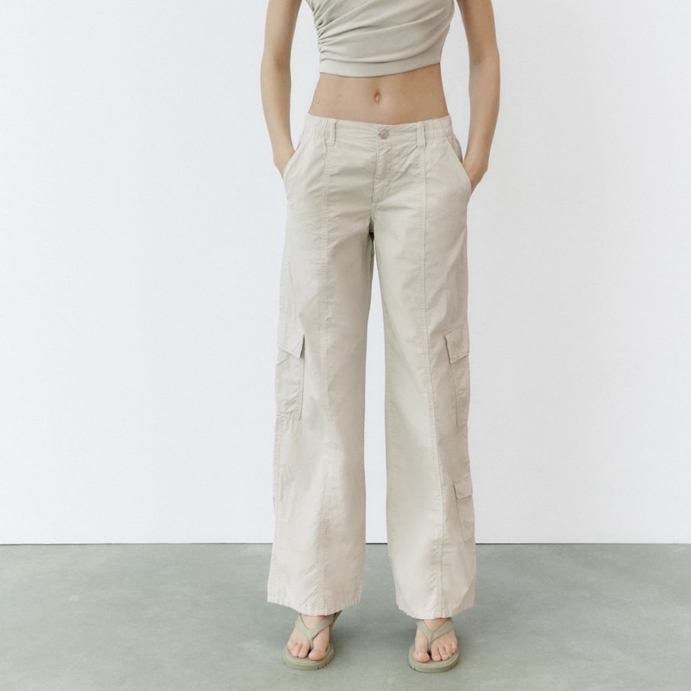 Zara Mid rise parachute pants size L